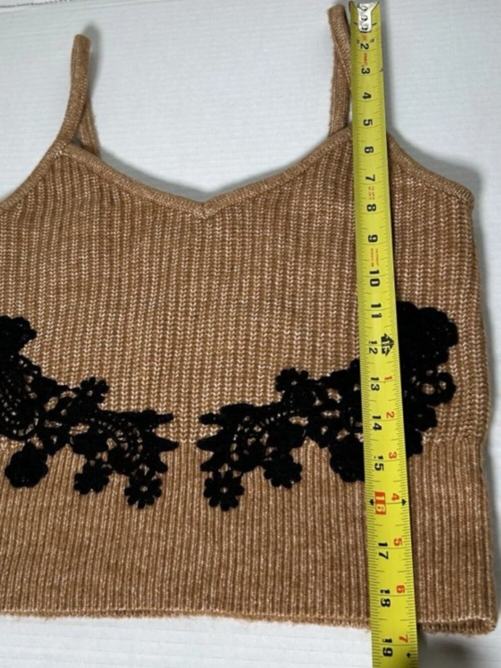Express Women’s Tan Knit Tank Top Lace Appliqué Crop Cami Sweater Wool Blend XS - Picture 7 of 9